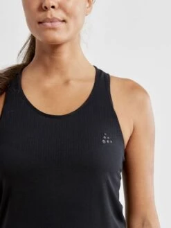 Craft Fuseknit Light Mouwloos Ondershirt Zwart Dames -Craft Winkel 1908845 999000 fuseknit light singlet c3 preview