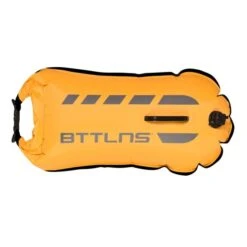 BTTLNS Kronos 1.0 Safeswimmer Backpack Zwemboei 28 Liter Geel -Craft Winkel bttlns buoy kronos yellow low 04