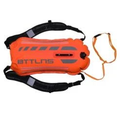 BTTLNS Saferswimmer Veiligheid Verlichte Zwemboei Scamander 2.0 Oranje -Craft Winkel bttlns buoy scamander orange low 05