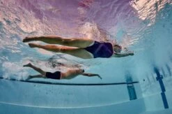 Zone3 Cosmic 2.0 Strap Back Badpak Zwart/paars Dames -Craft Winkel cosmic 2 1 1