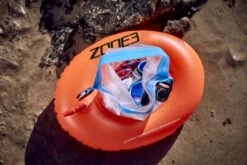Zone3 Buoy/Dry Bag Donut Oranje -Craft Winkel donut buoy lifestyle 3