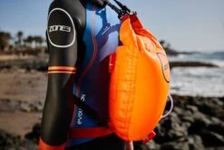 Zone3 Swimrun Rugzak Buoy Oranje -Craft Winkel swimrun bouy rucksack 2