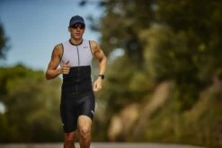 Zone3 Lava Long Distance Tri Shorts Zwart Heren -Craft Winkel zone3 tri shorts heren lava zwart tw20mlsh113