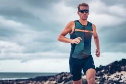 Zone3 Activate Plus Momentum Trisuit Mouwloos Heren 9 Zone3 Activate Plus Momentum Trisuit Mouwloos Heren -Craft Winkel zone3 trisuits men activate momentum sl 011